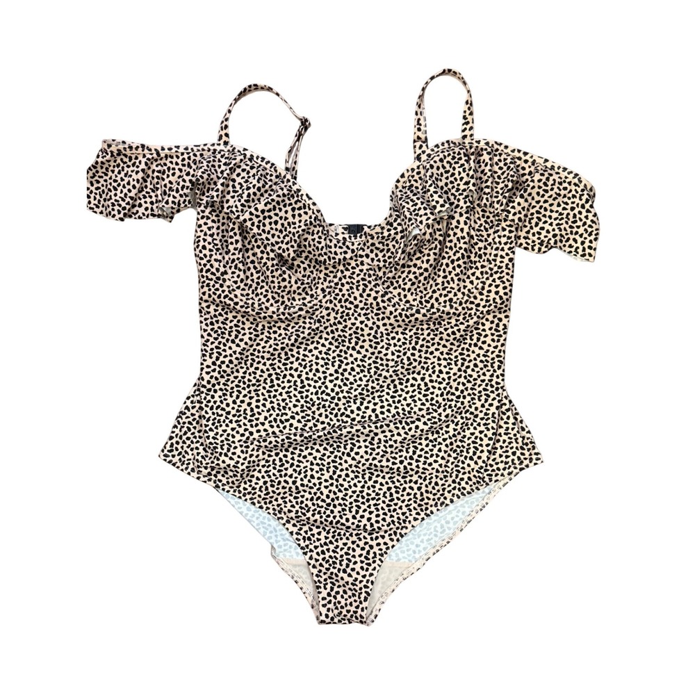 Off-Shoulder One-Piece Swimsuit in Beige Leopard Print